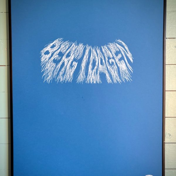 Screentryckt affisch, "Berg i dagen", blå